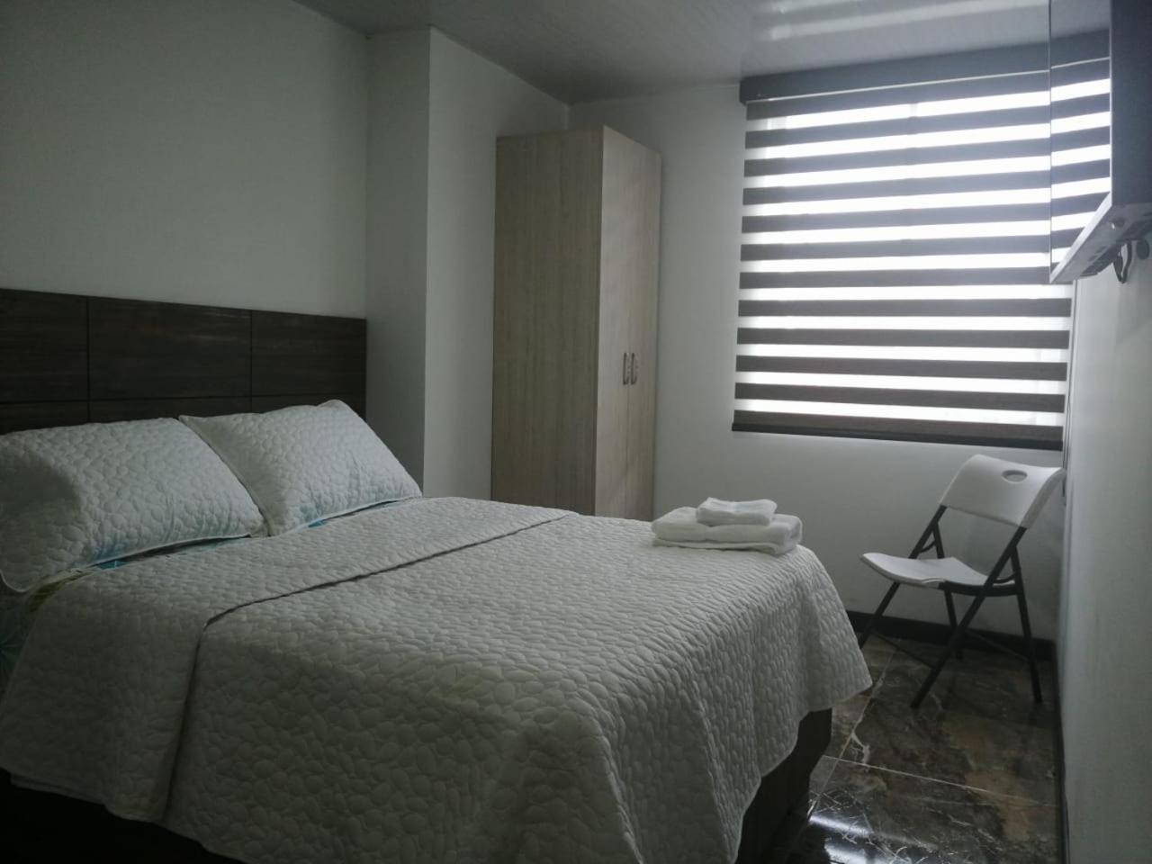 Hotel Los Maderos Cali Extérieur photo